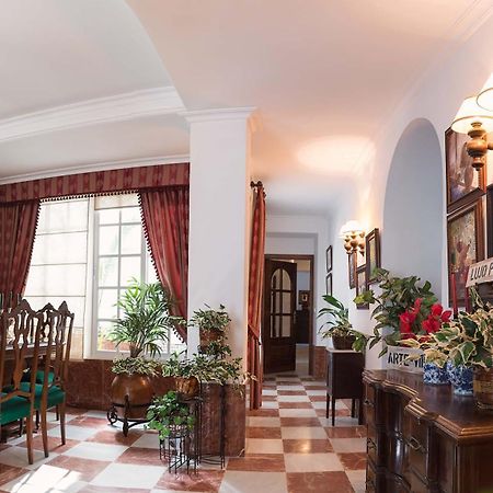 蒙蒂利亚Boutique House Lujopobre住宿加早餐旅馆 外观 照片
